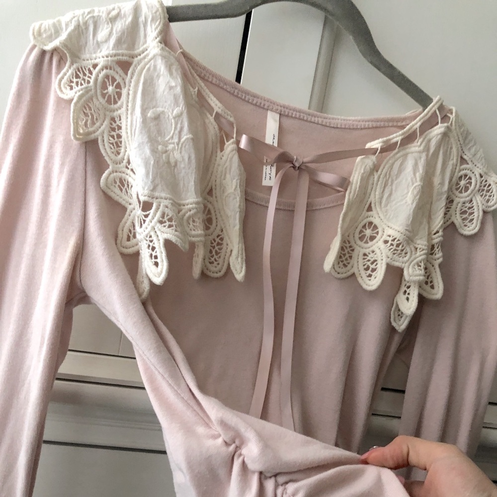 Baby pink Lace collar top